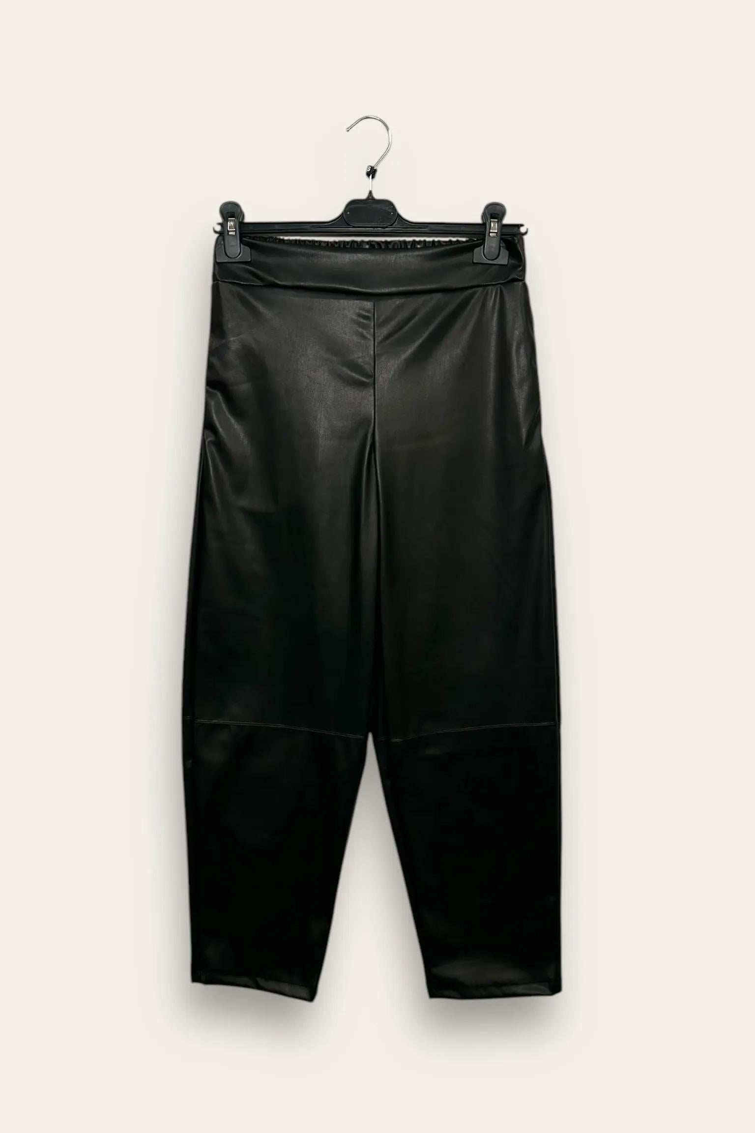 CH-10789/Nero LOVEme