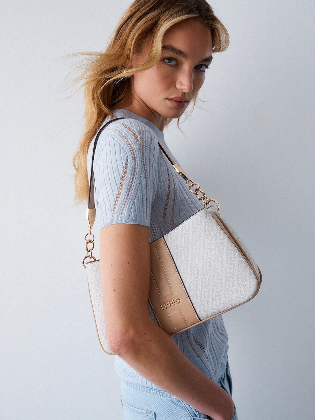 AA6107E1118/C3920 LIU JO