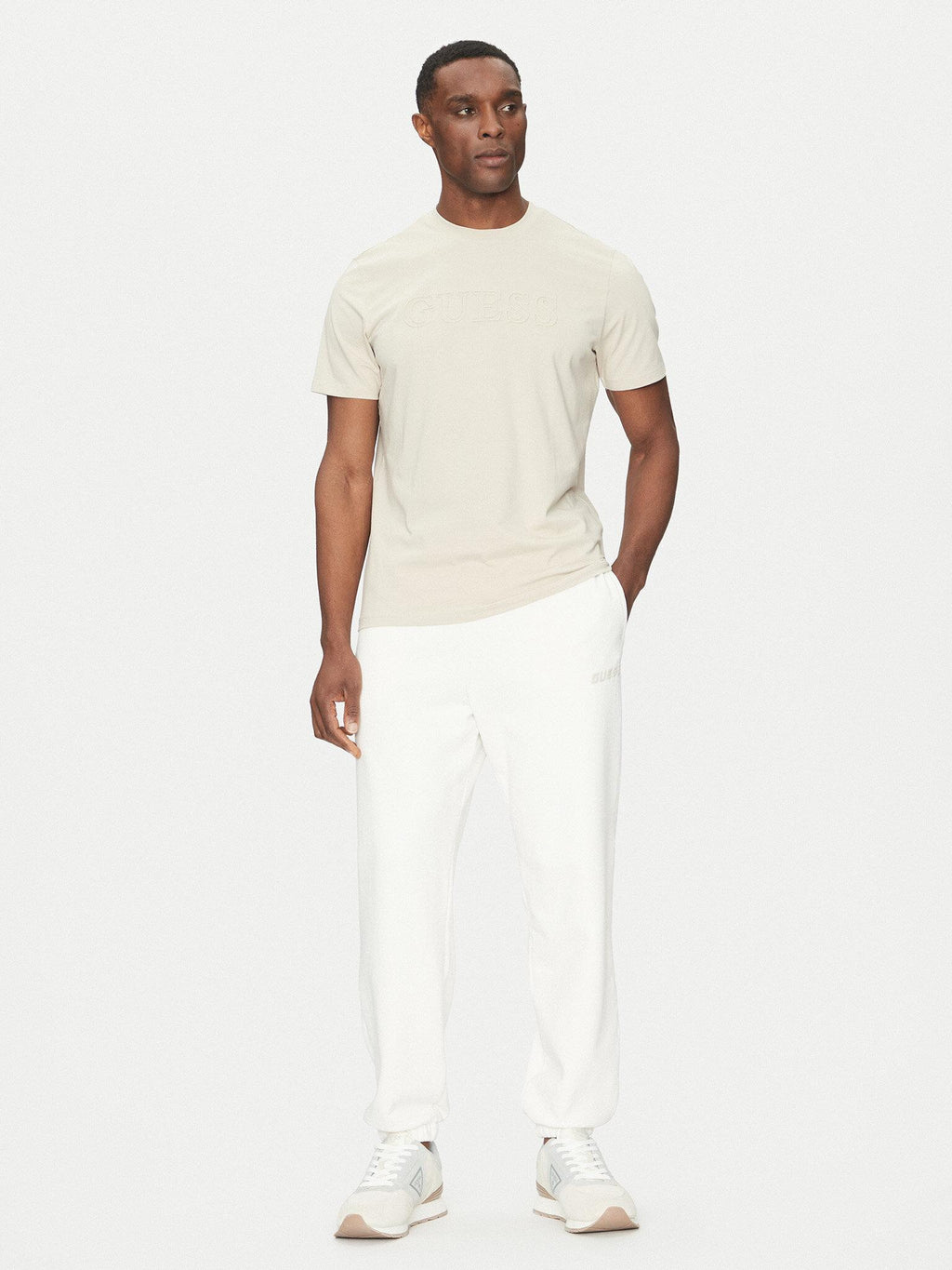 Z2YI11J1314/G9D0 GUESS