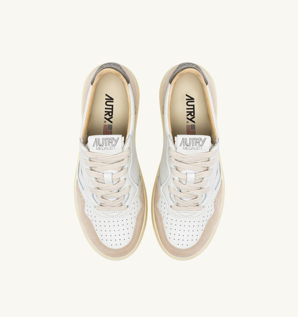 SNEAKERS ''MEDALIST LOW'' AULM-LS77/WHITE-CVRT AUTRY