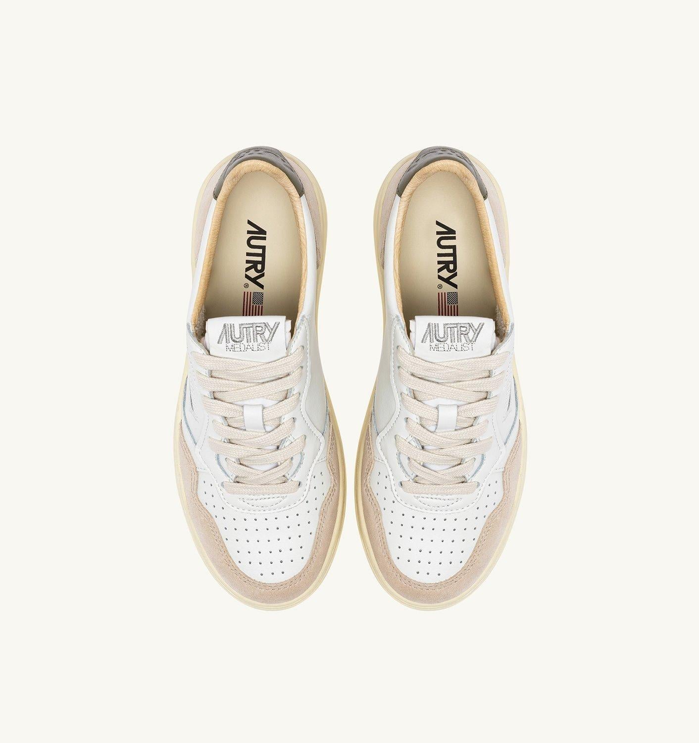 SNEAKERS ''MEDALIST LOW'' AULM-LS77/WHITE-CVRT AUTRY