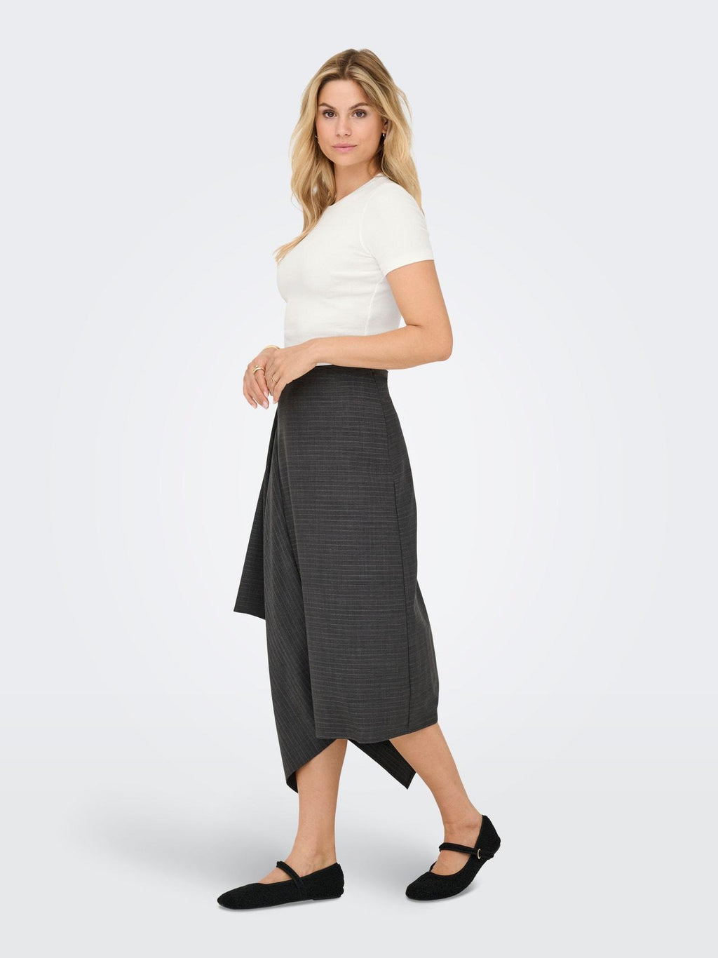 15311891/Cloud Dancer ONLY