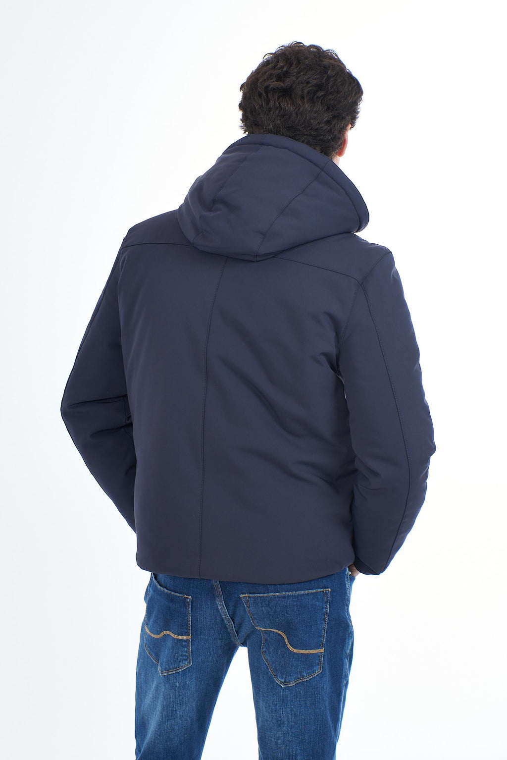 J834 NM00/0710 YES ZEE