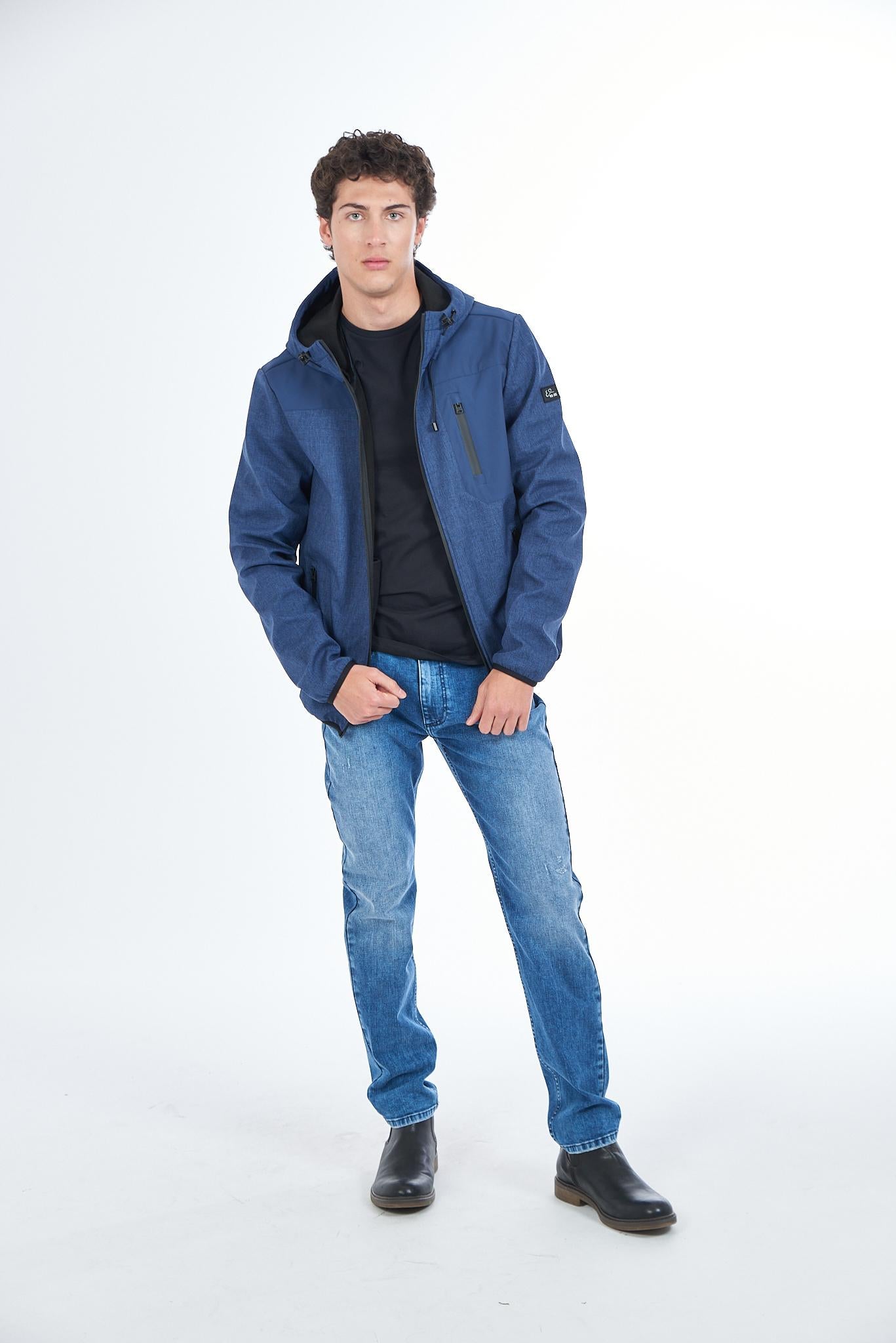 J854 QQ00/0713 YES ZEE