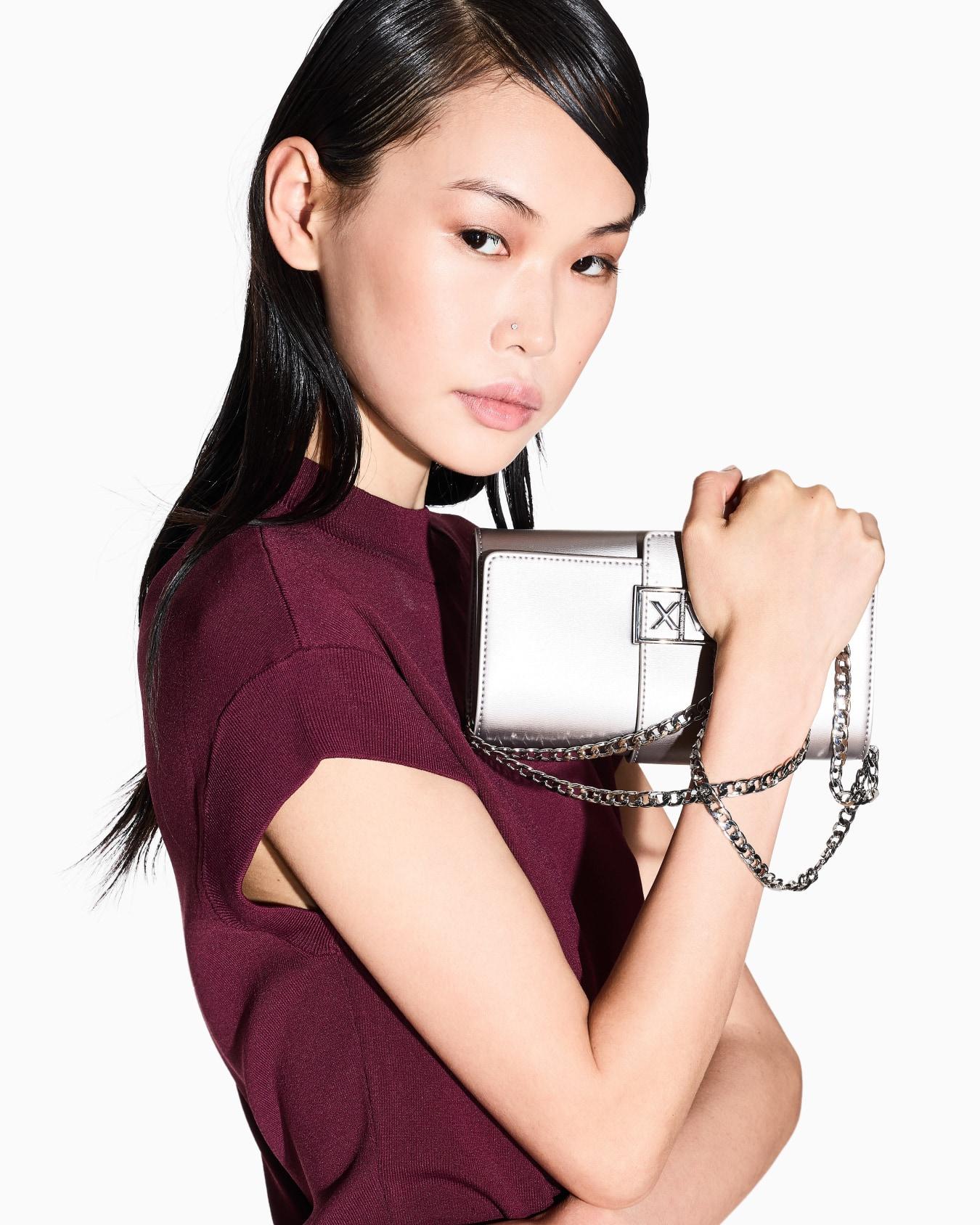 XW000764 AF10352/UA343 ARMANI EXCHANGE