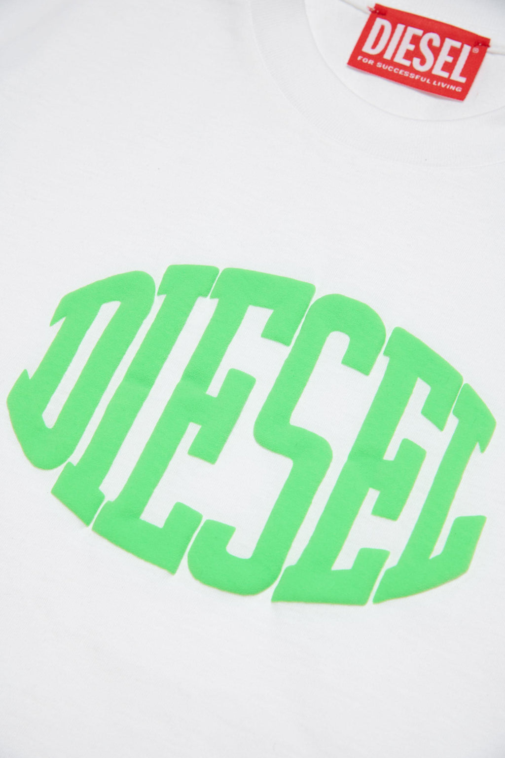 J01777 00YI9/K100 DIESEL