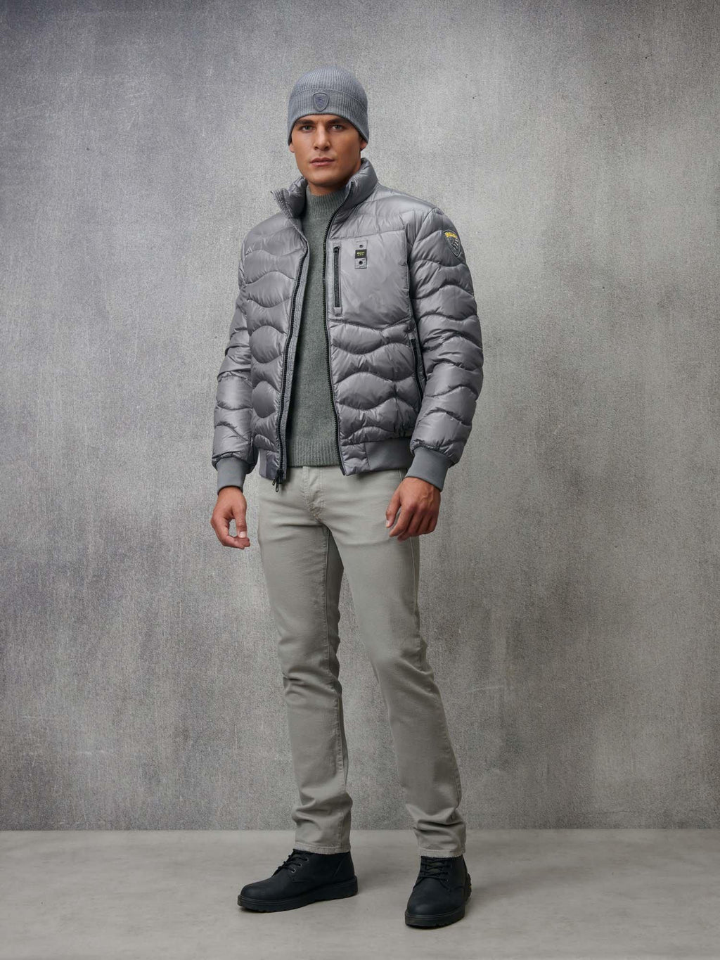 24WBLUC03031 006355/976 BLAUER