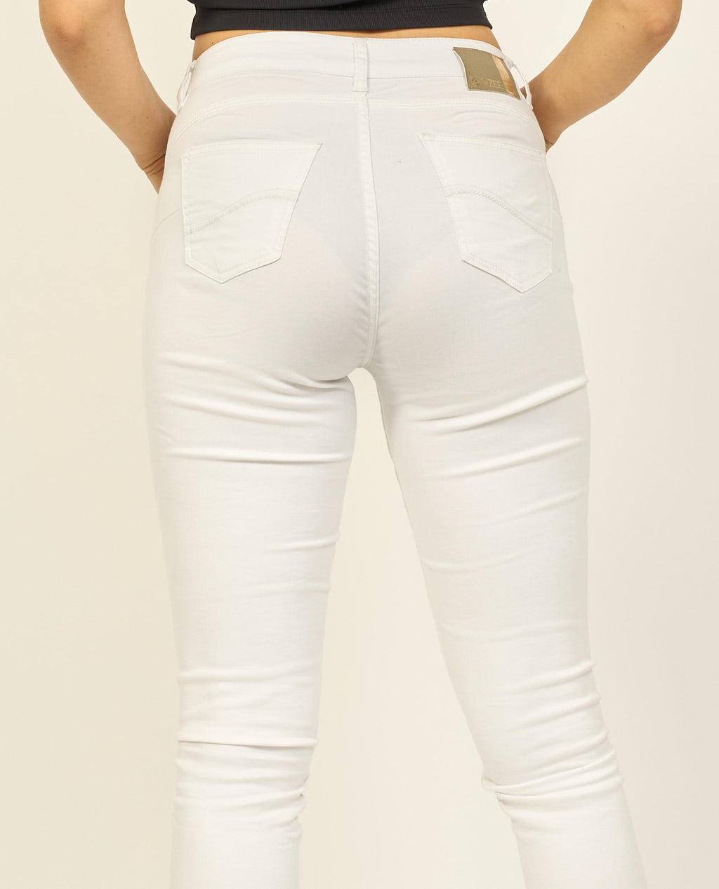 P377 XX00/0101 YES ZEE