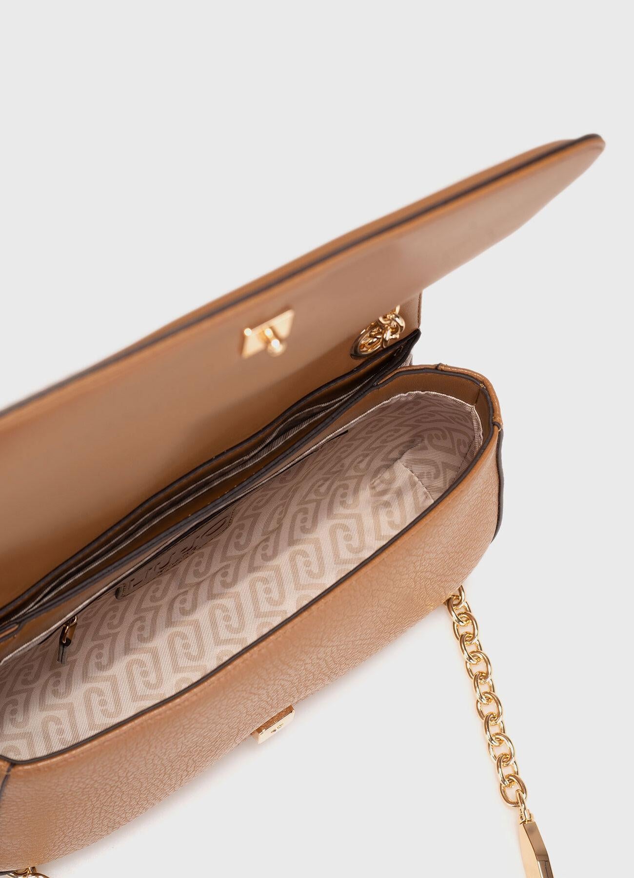 AA6108E1109/80933 LIU JO