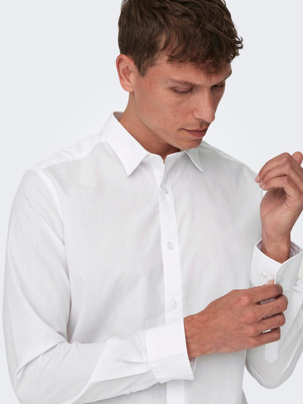 22015472/White ONLY&SONS