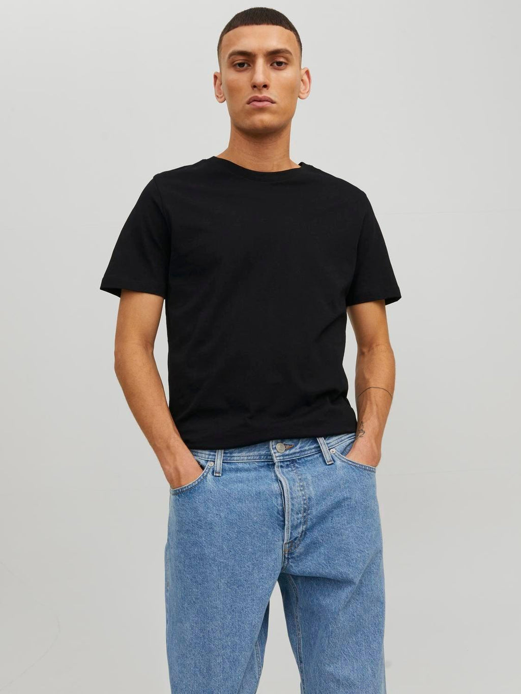 12156101/Black JACK AND JONES
