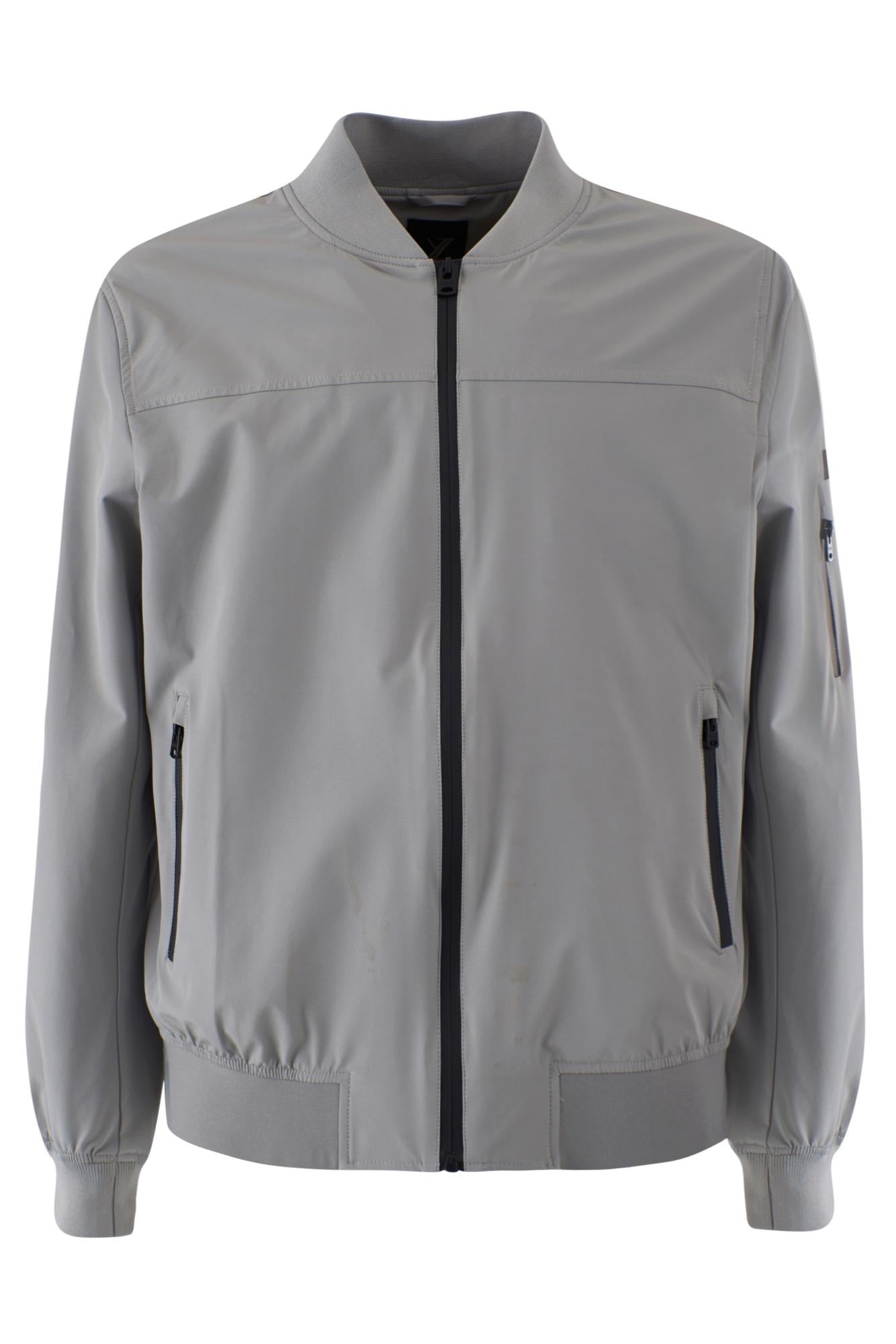 J561 NT00/0809 YES ZEE