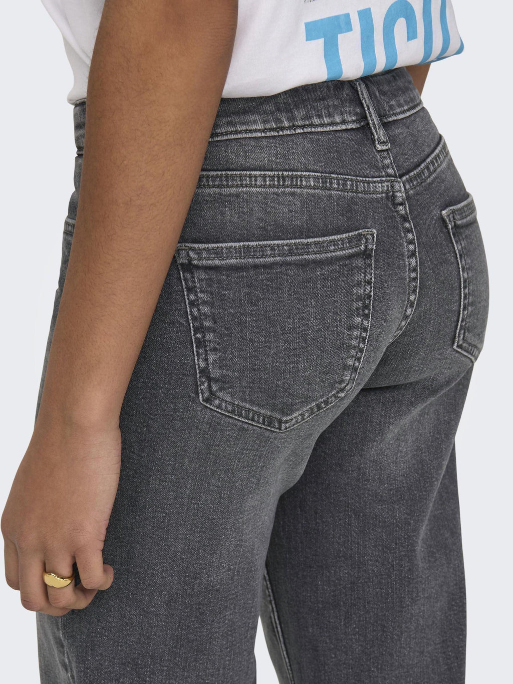 15339699/Grey Denim ONLY