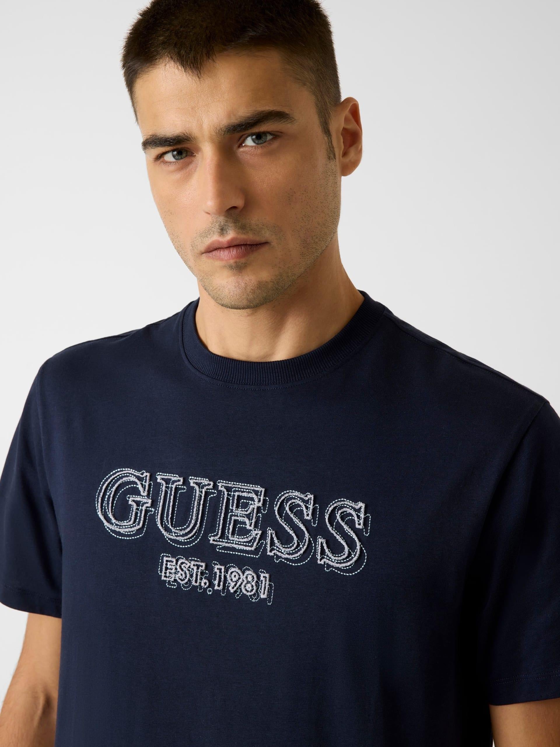 M6RI22K8FQ4/G7V2 GUESS