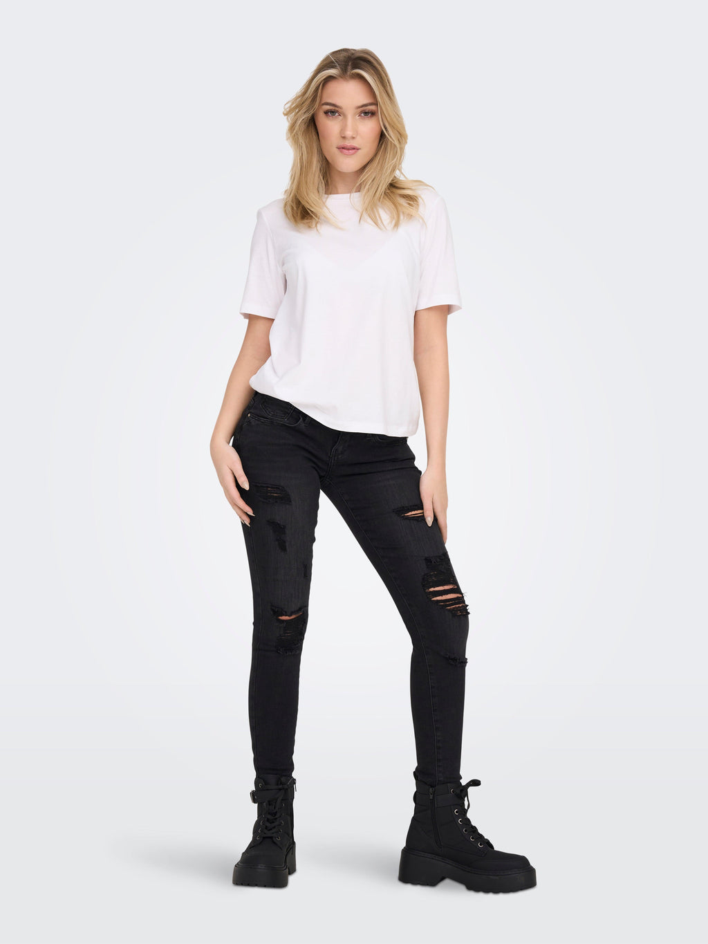 15270390/White ONLY
