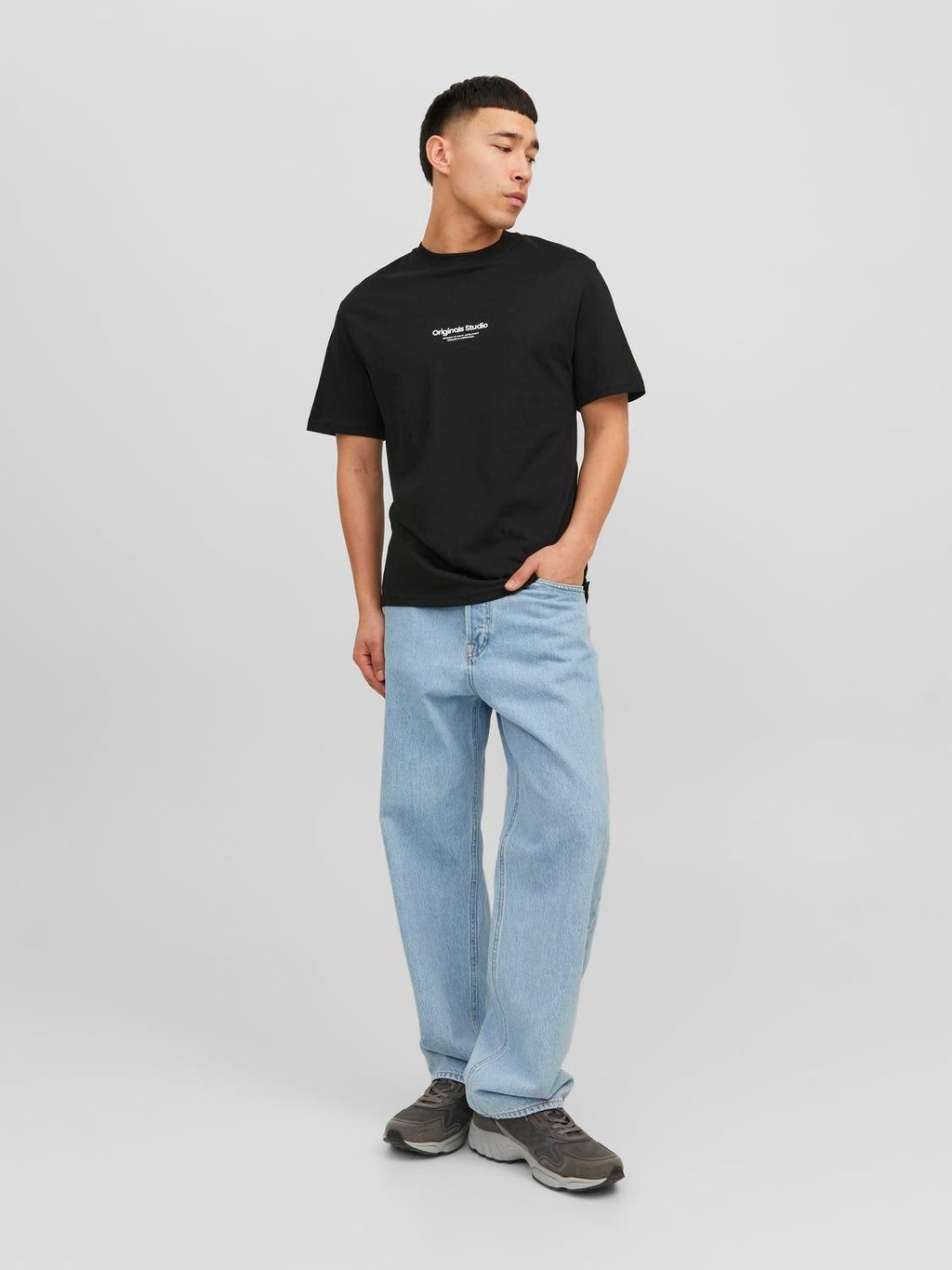 12240121/Black JACK AND JONES