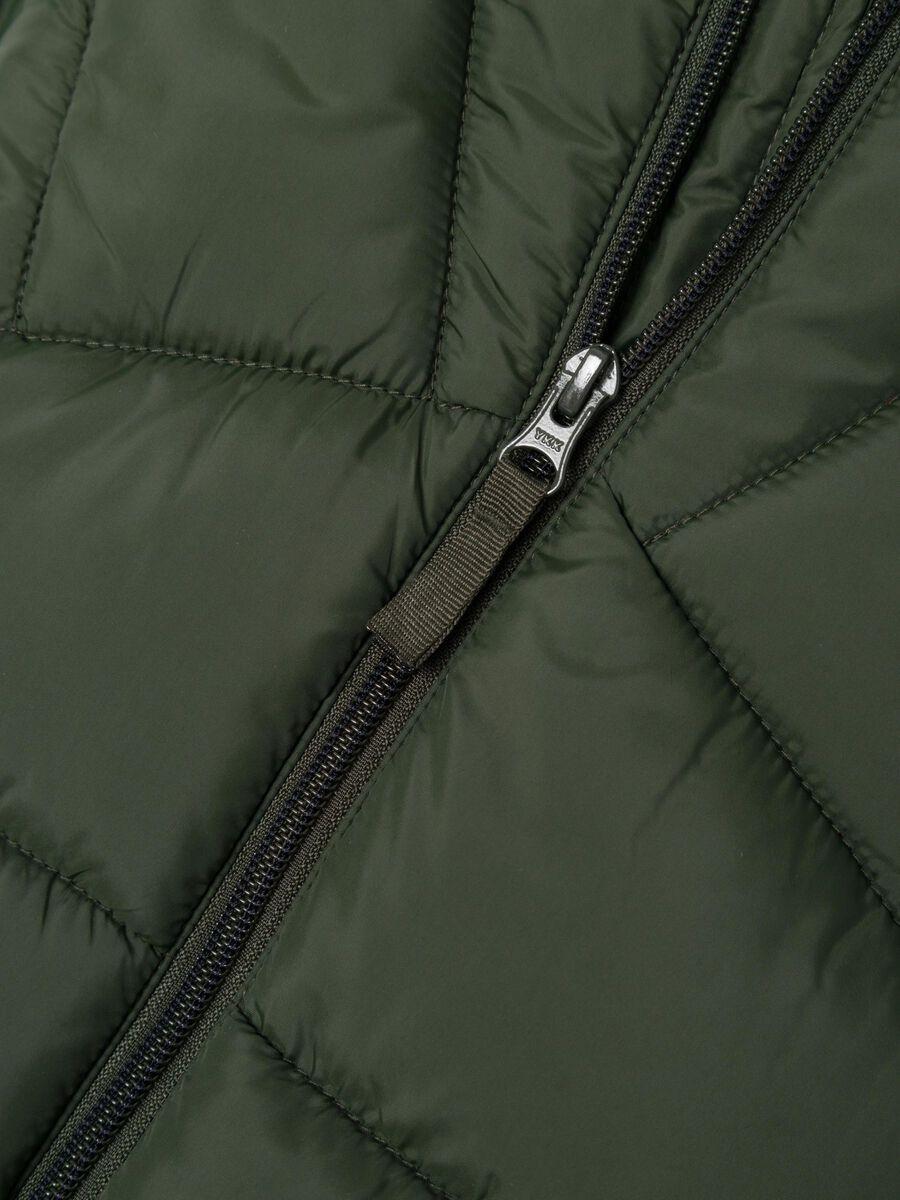 13216478/Rosin NAME.IT