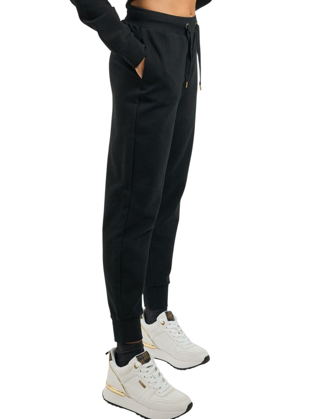 P381 SK00/0801 YES ZEE