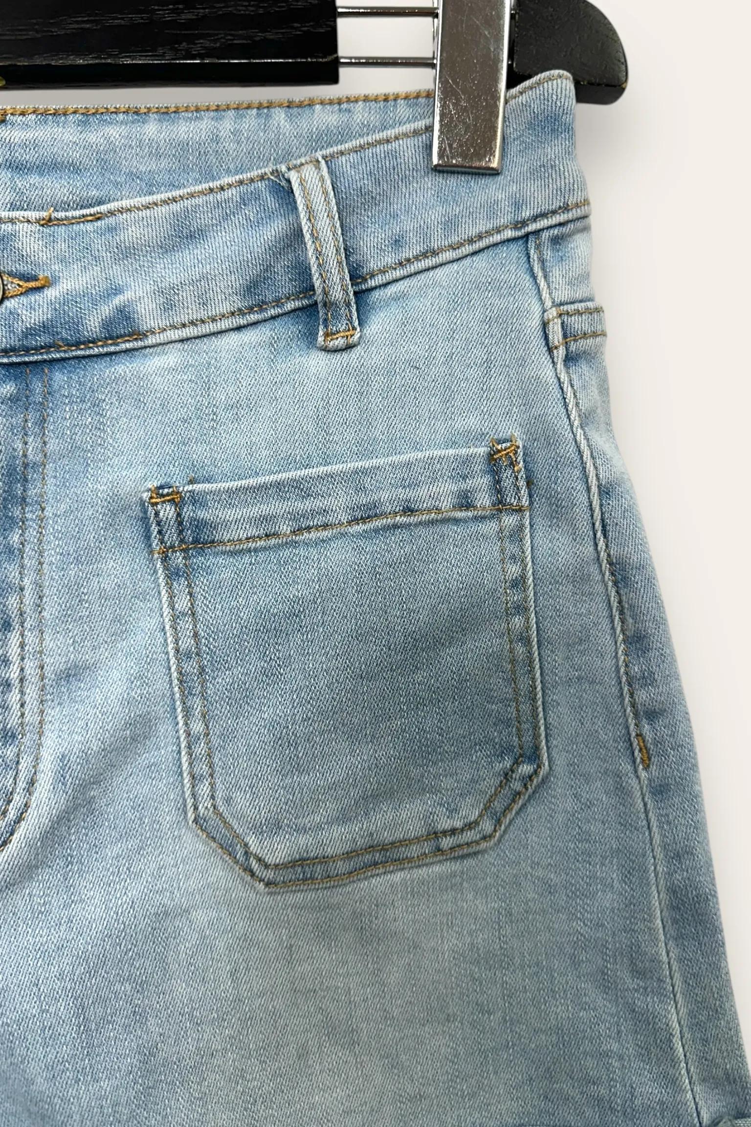 Shorts di jeans con tasche davanti 