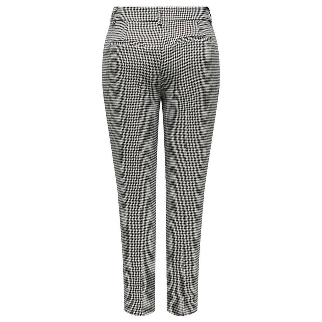 15328064/Cloud Dancer ONLY