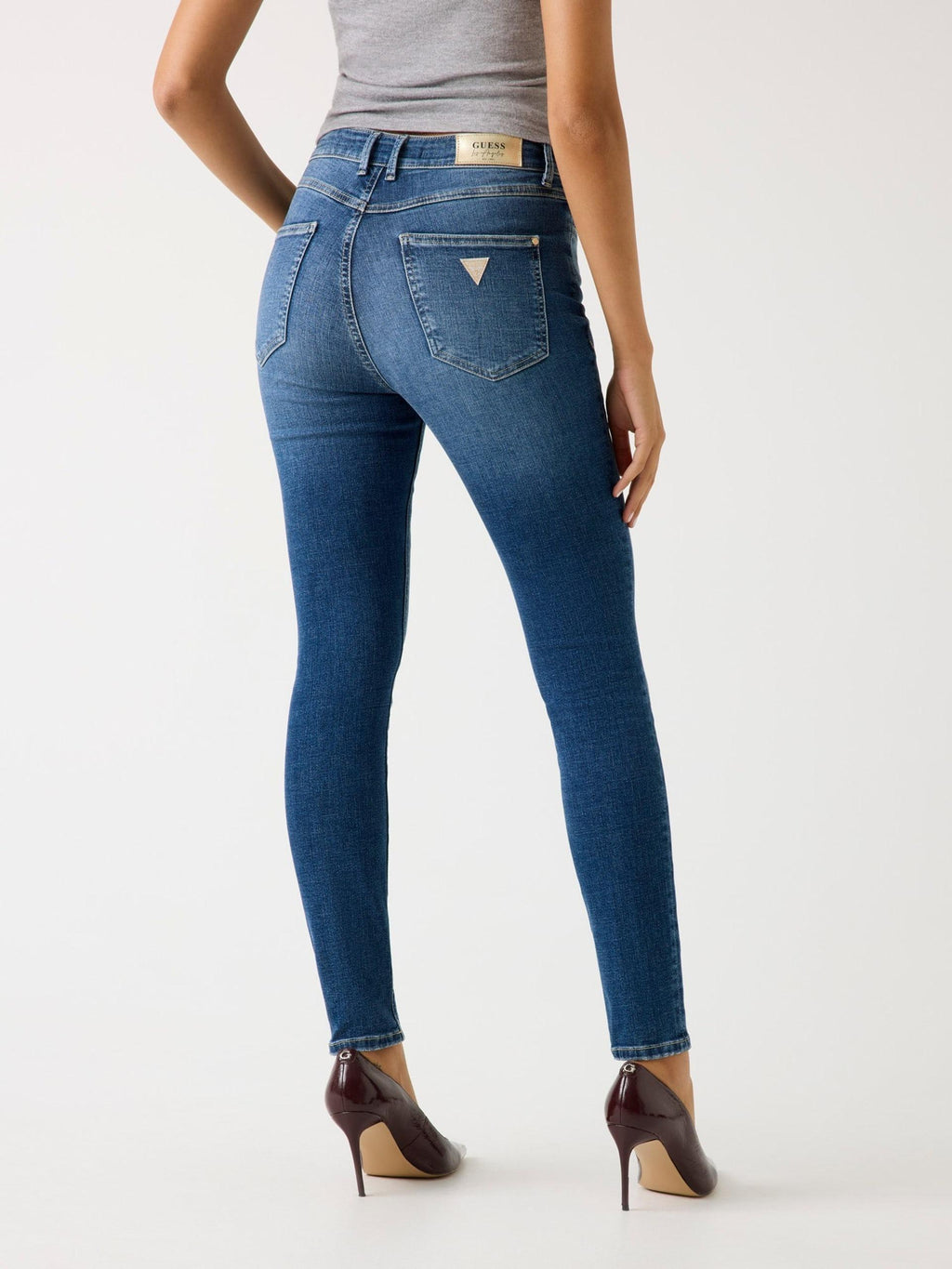 W5BA28D0793/WNL1 GUESS