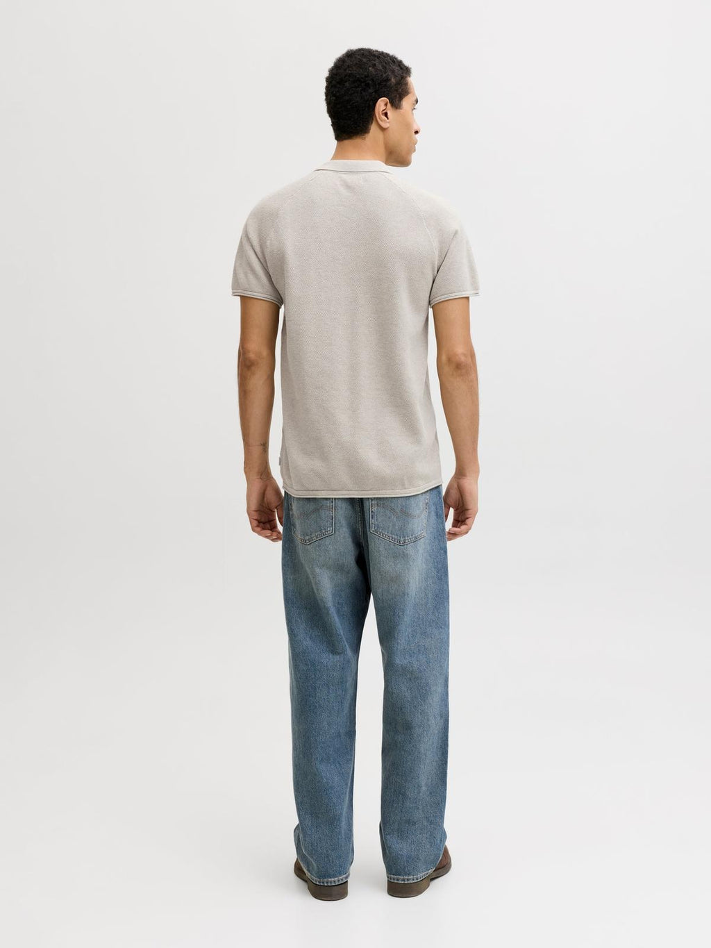 JJHILL KNIT SPLIT NECK SS26 
