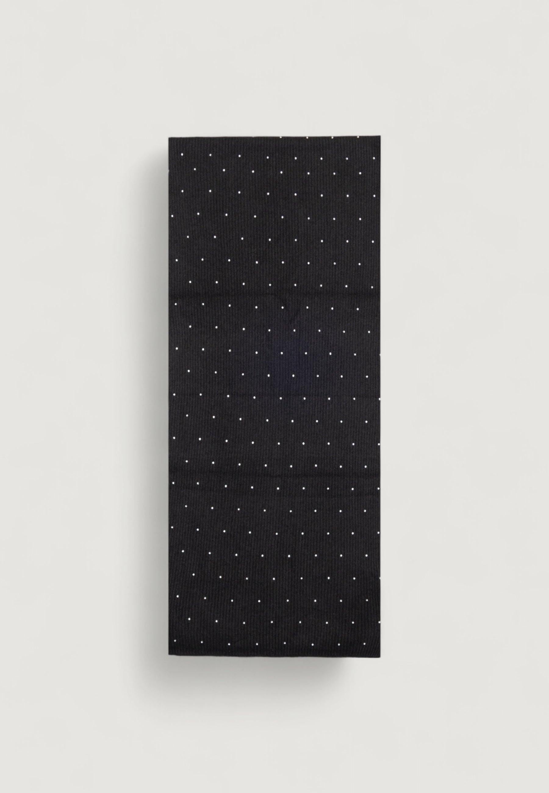 15349814/Black ONLY