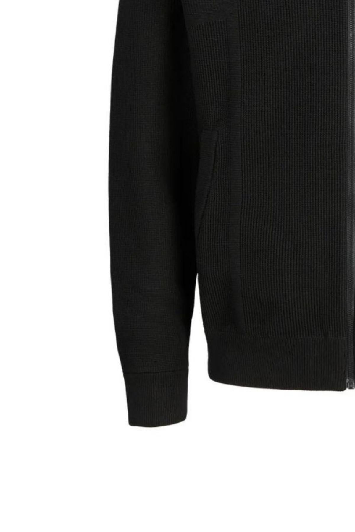 12261667/Black JACK AND JONES