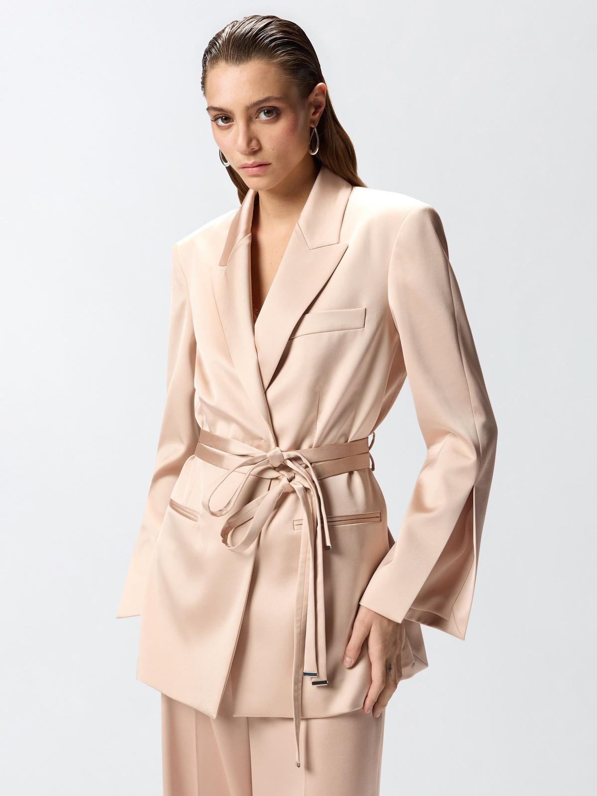 106589 A1Y5/Q35 PINKO