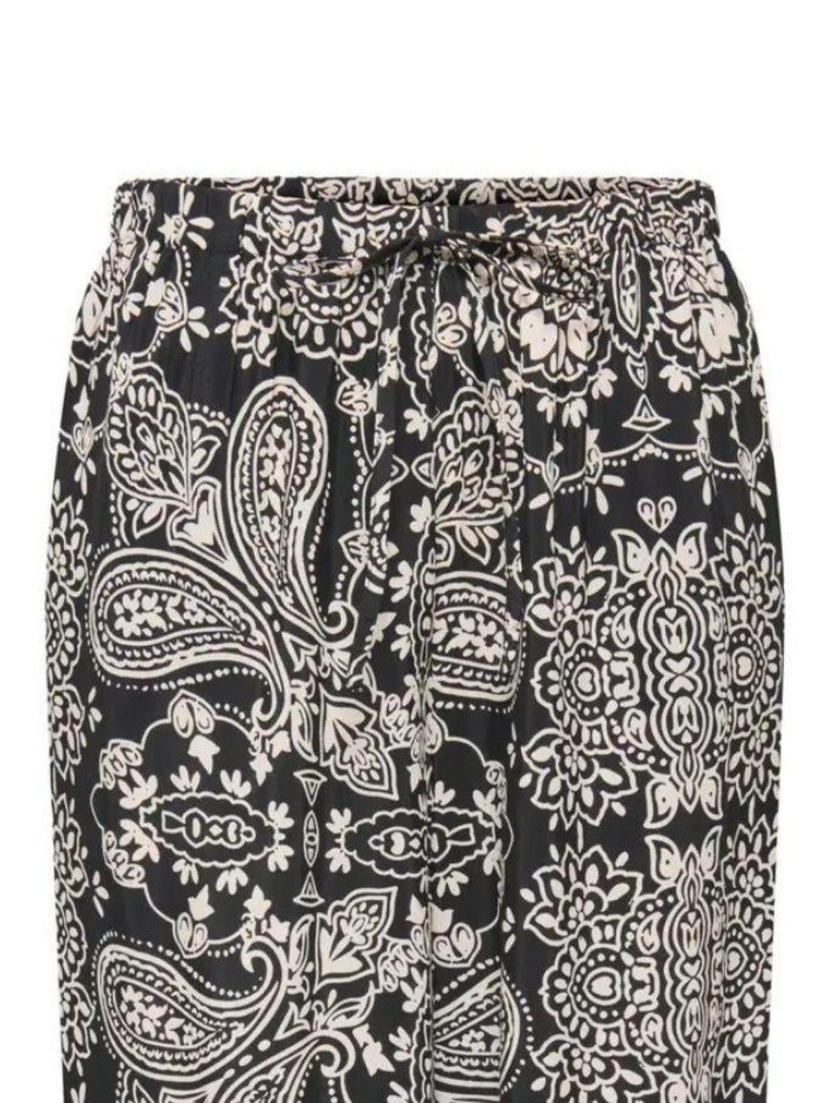 15367646/Black ETHNIC PAISLEY ONLY