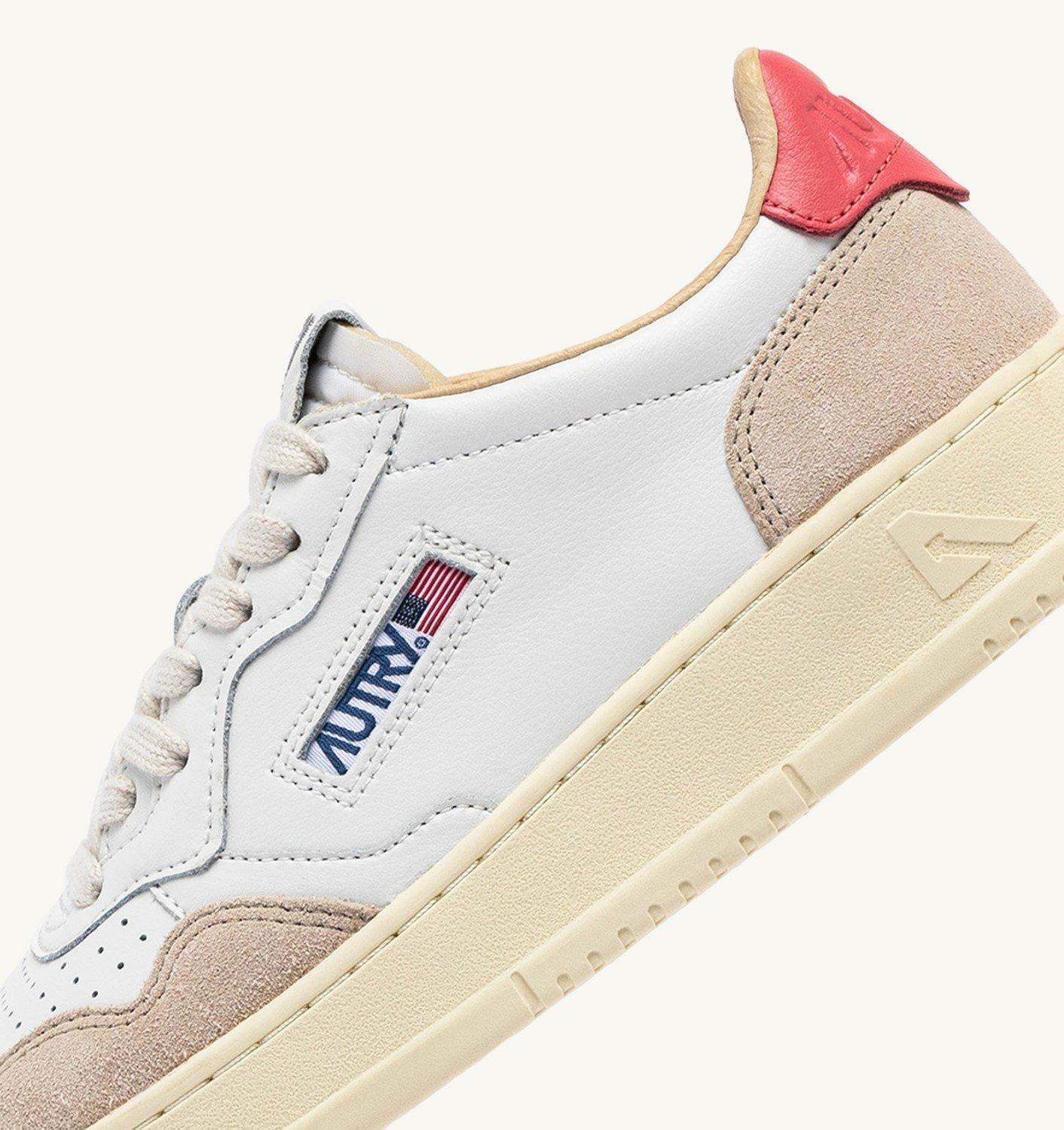 Autry Women's 01 Medalist Low Suede AULW-LS78/WHITE-TEAROSE AUTRY