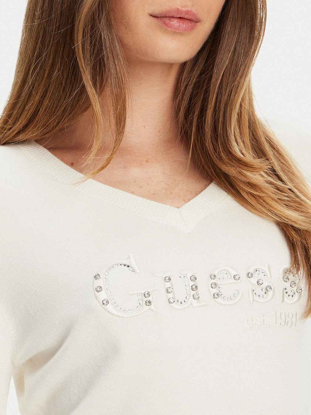 W5YR24Z2NQ2/G7V2 GUESS