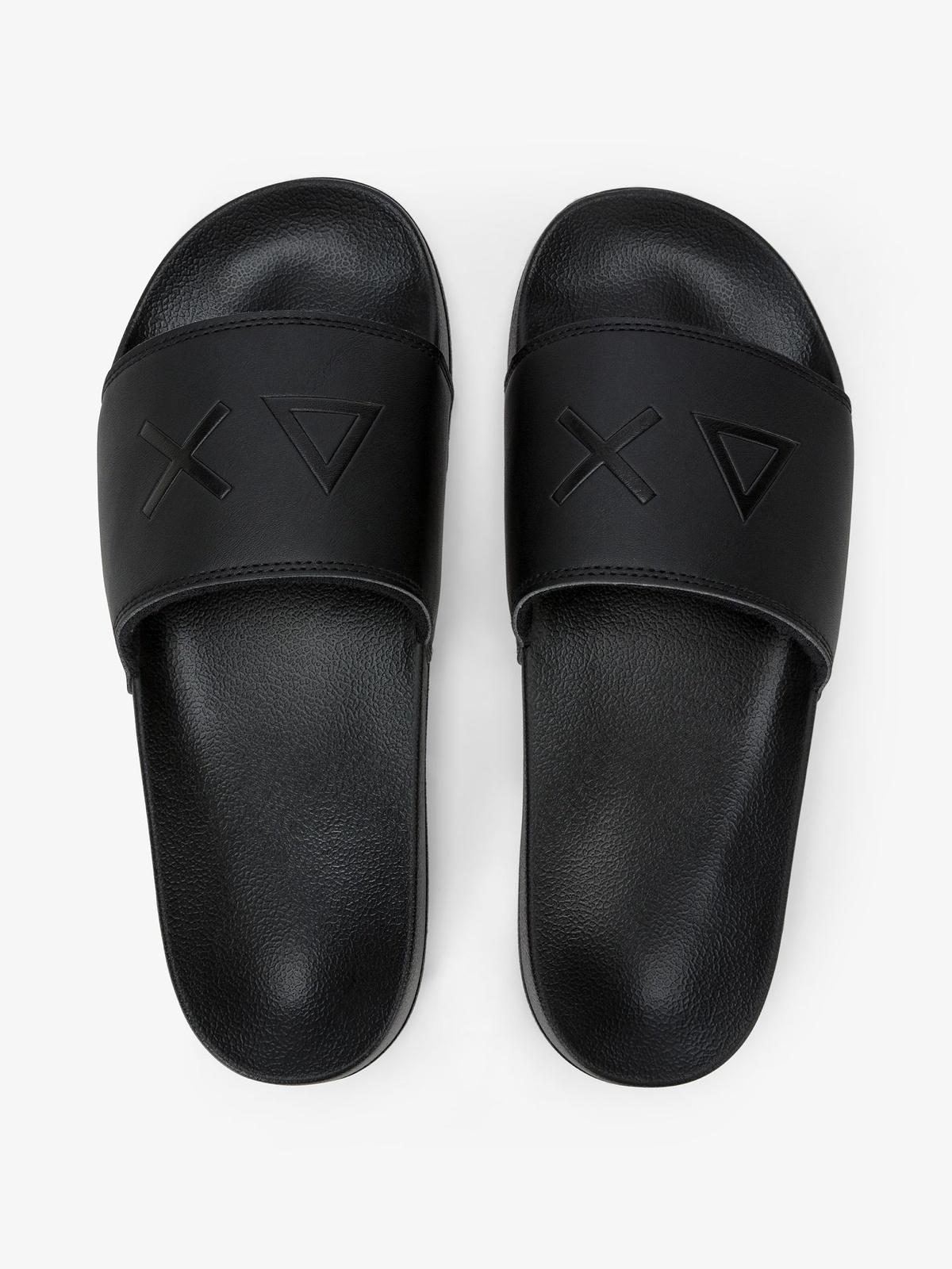 SLIPPERS LOGO 