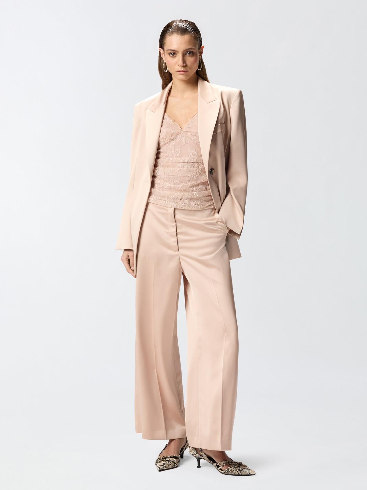 106589 A1Y5/Q35 PINKO