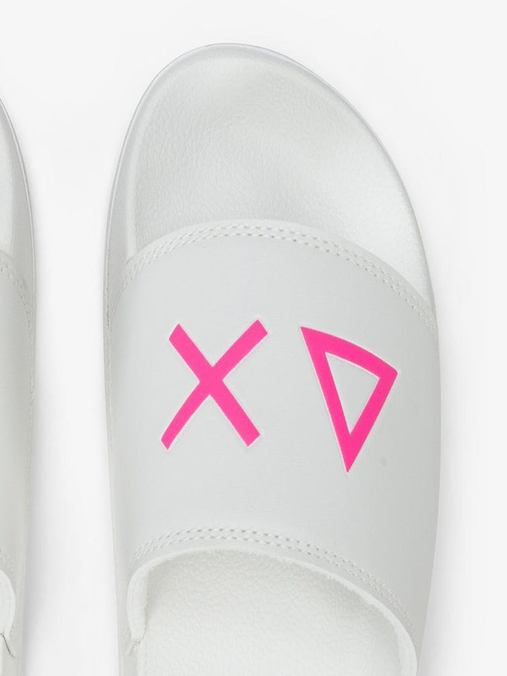 SLIPPERS LOGO 