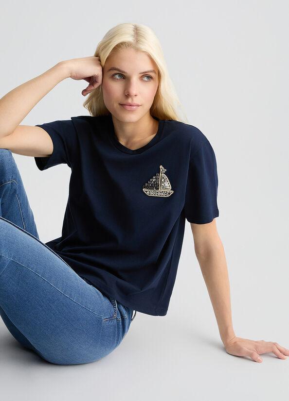 T-SHIRT RICAMATA 