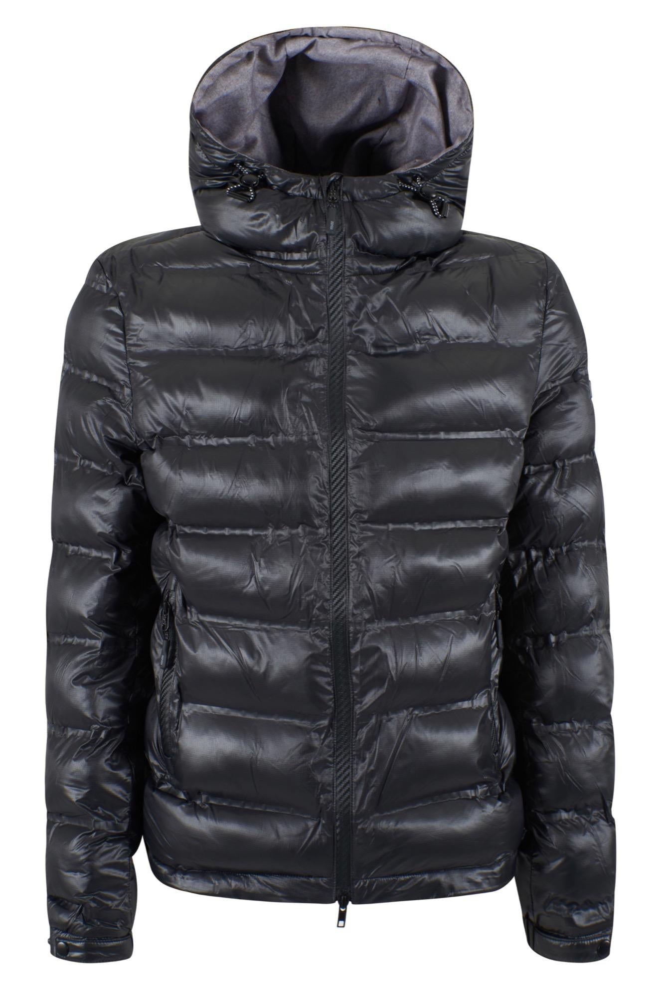 J822 B400/0801 YES ZEE