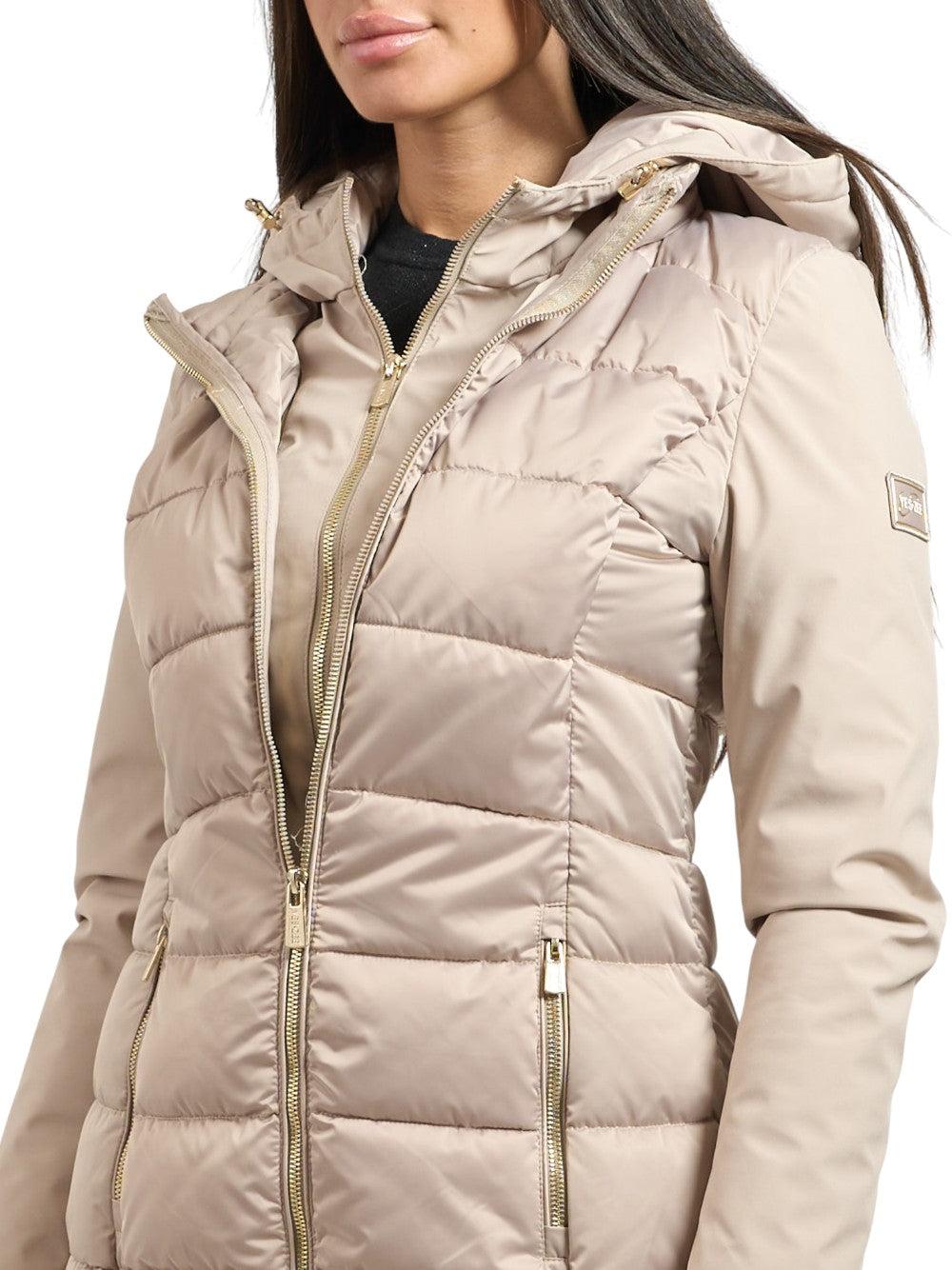 O045 M800/0222 YES ZEE