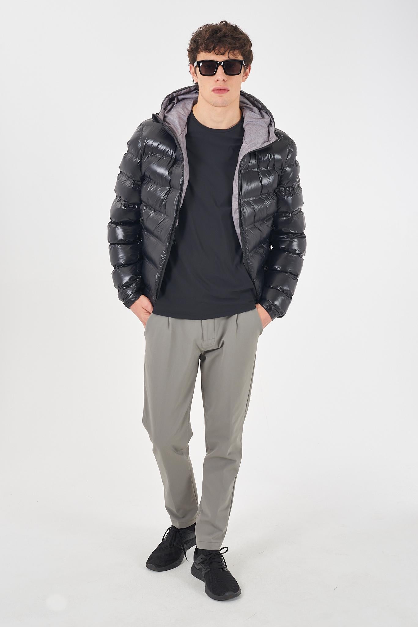 J822 B400/0801 YES ZEE