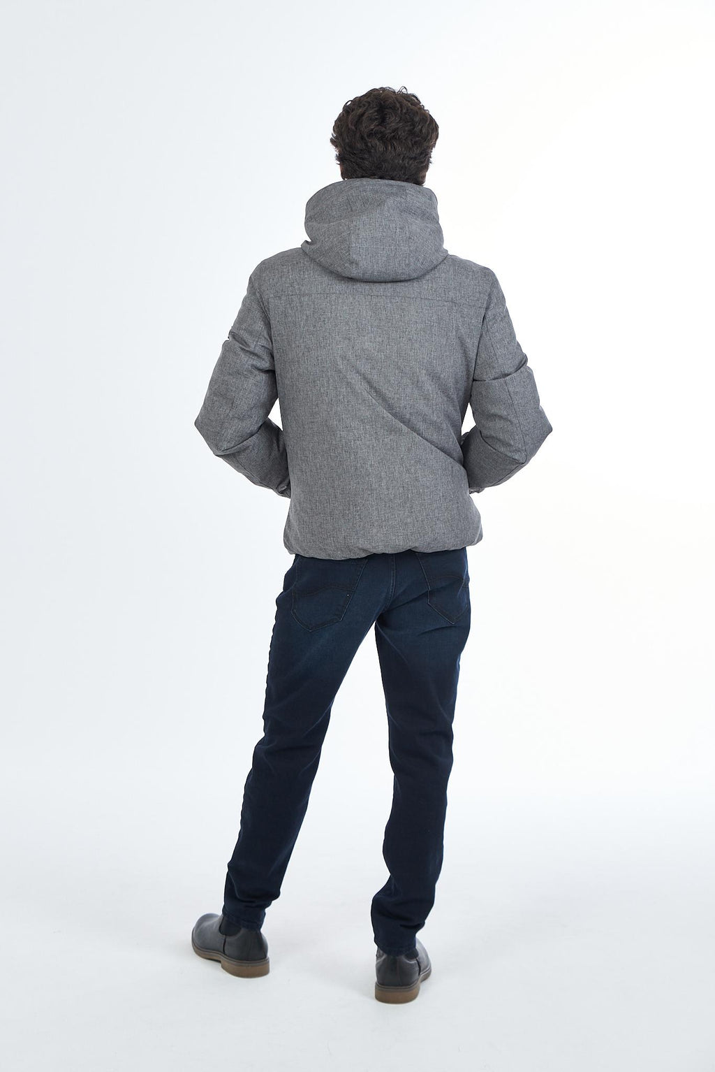 J864 QQ00/0812 YES ZEE