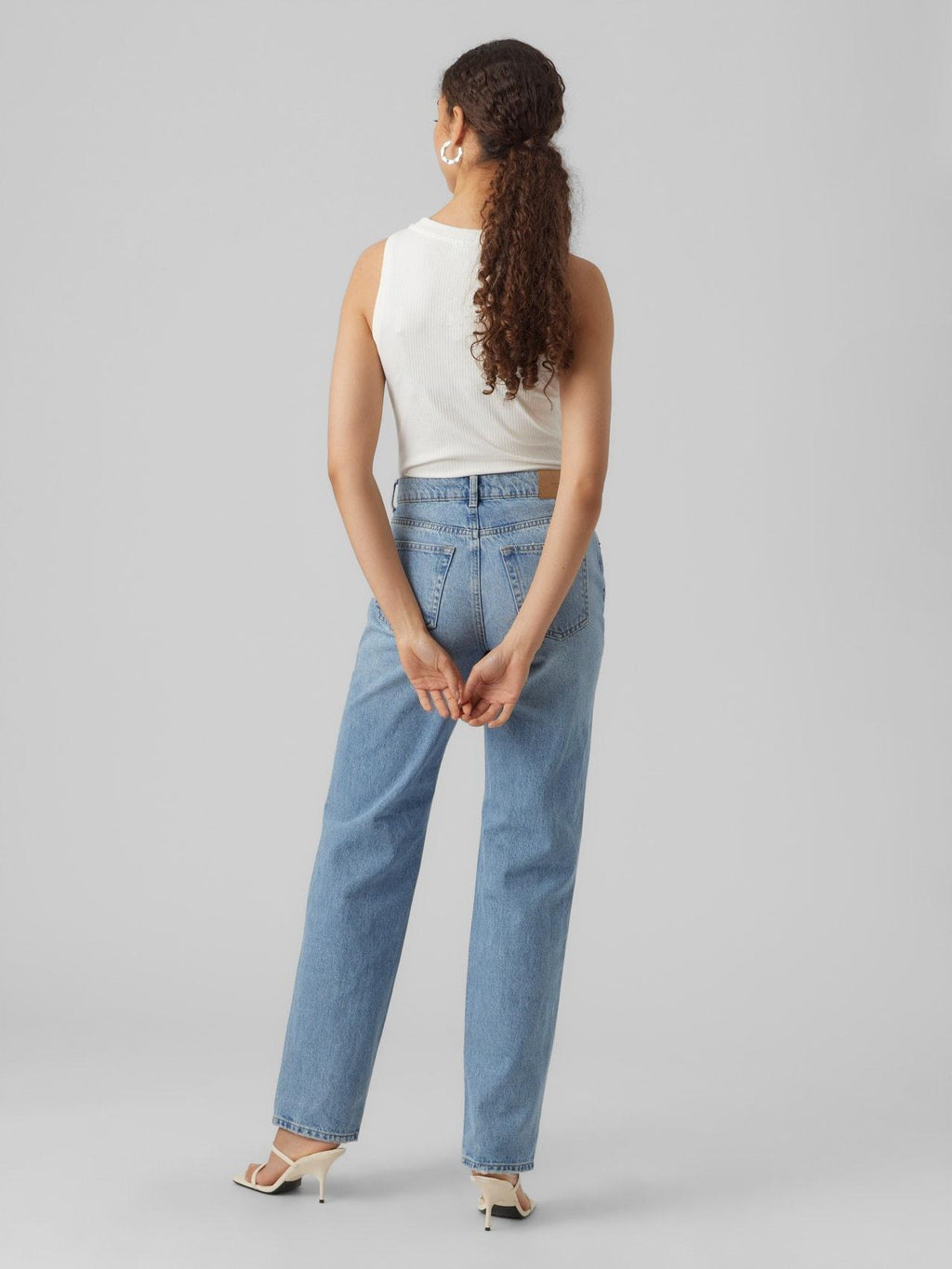 10275519/Snow White VERO MODA