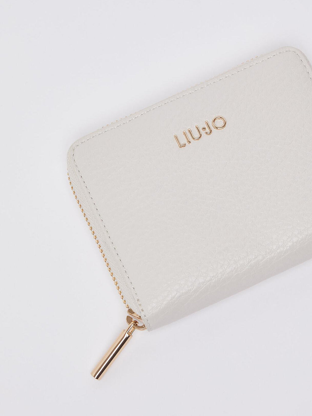 AA6156E1109/X0459 LIU JO