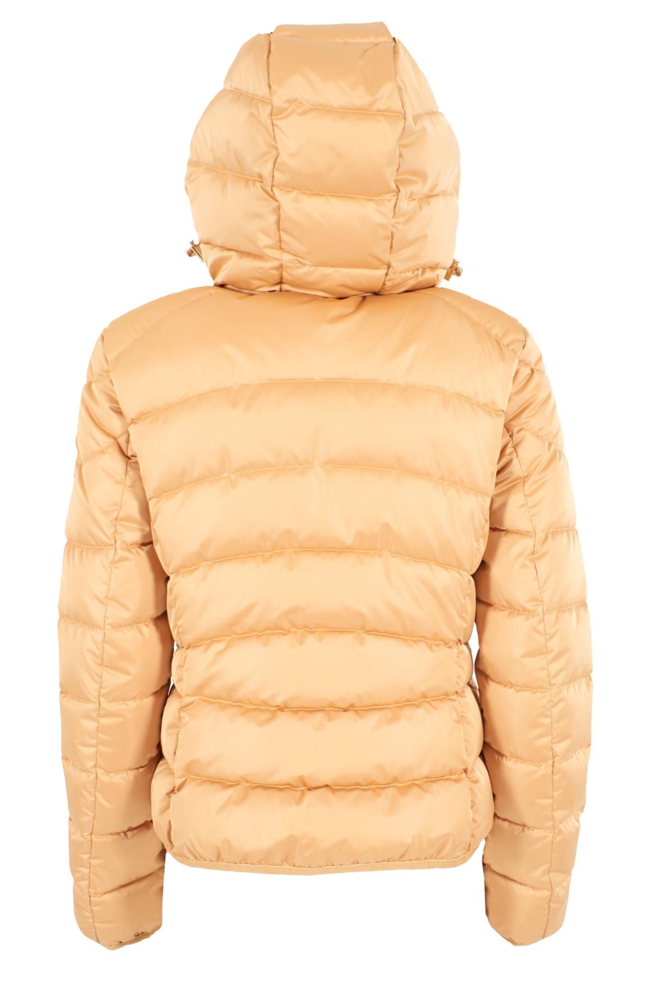 J007 M800/0302 YES ZEE