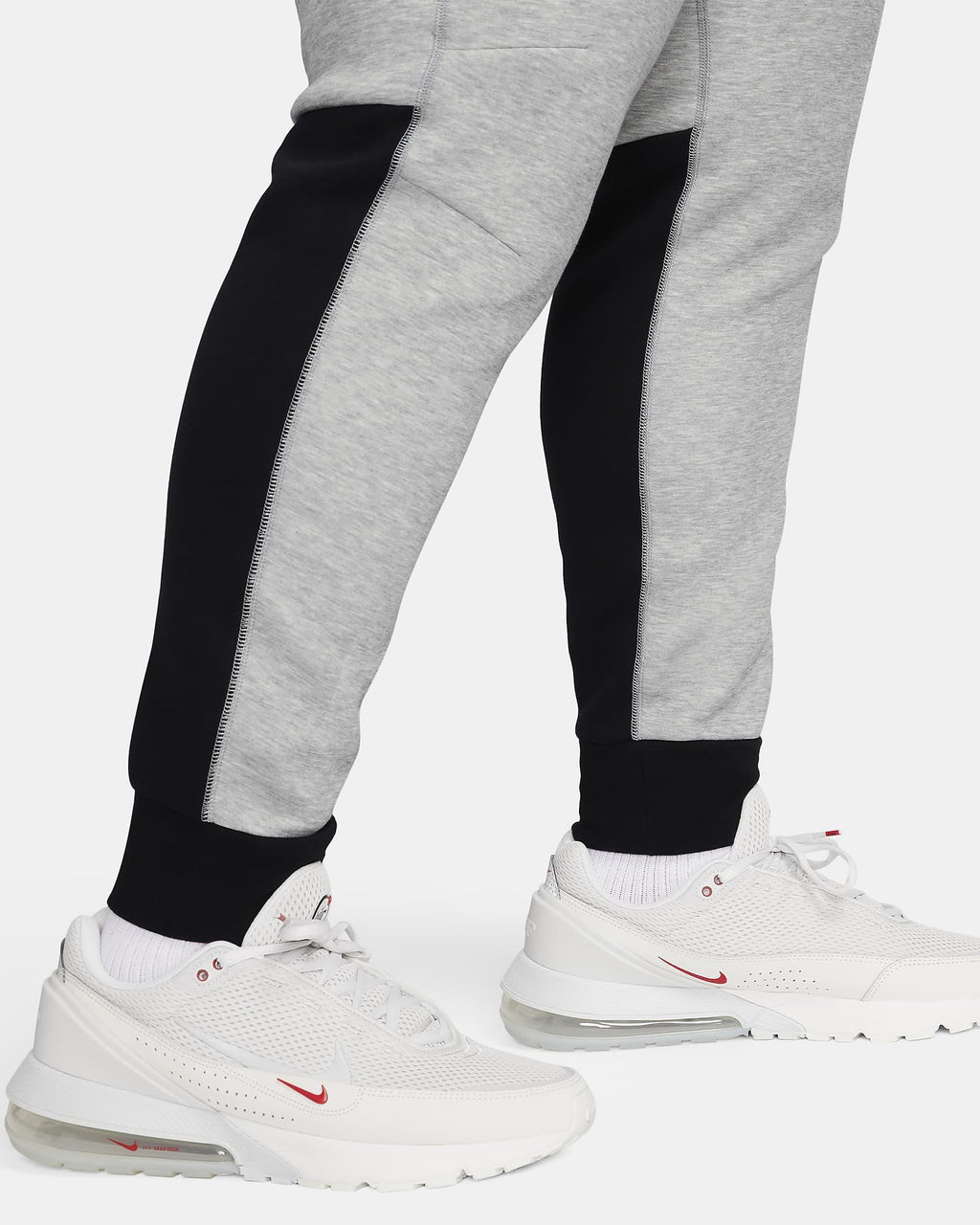 NIKE SPORTSWEAR TECH FLEECE 
