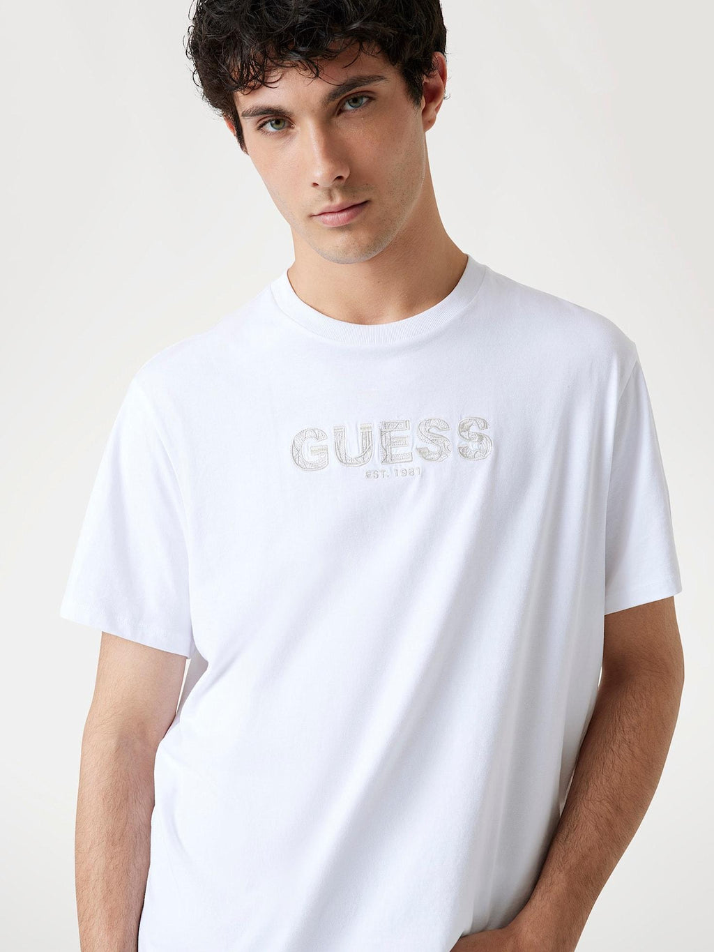 M5YI41KBW41/G011 GUESS