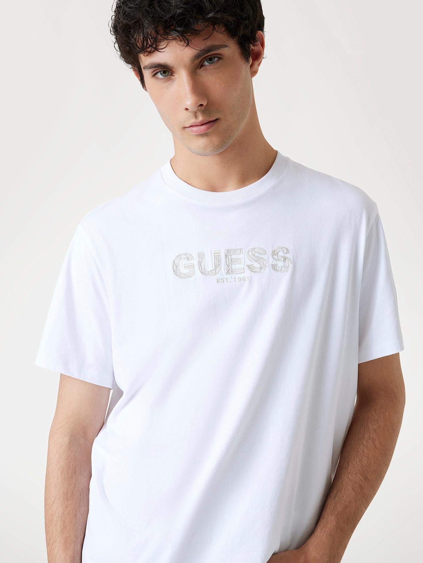 M5YI41KBW41/G011 GUESS