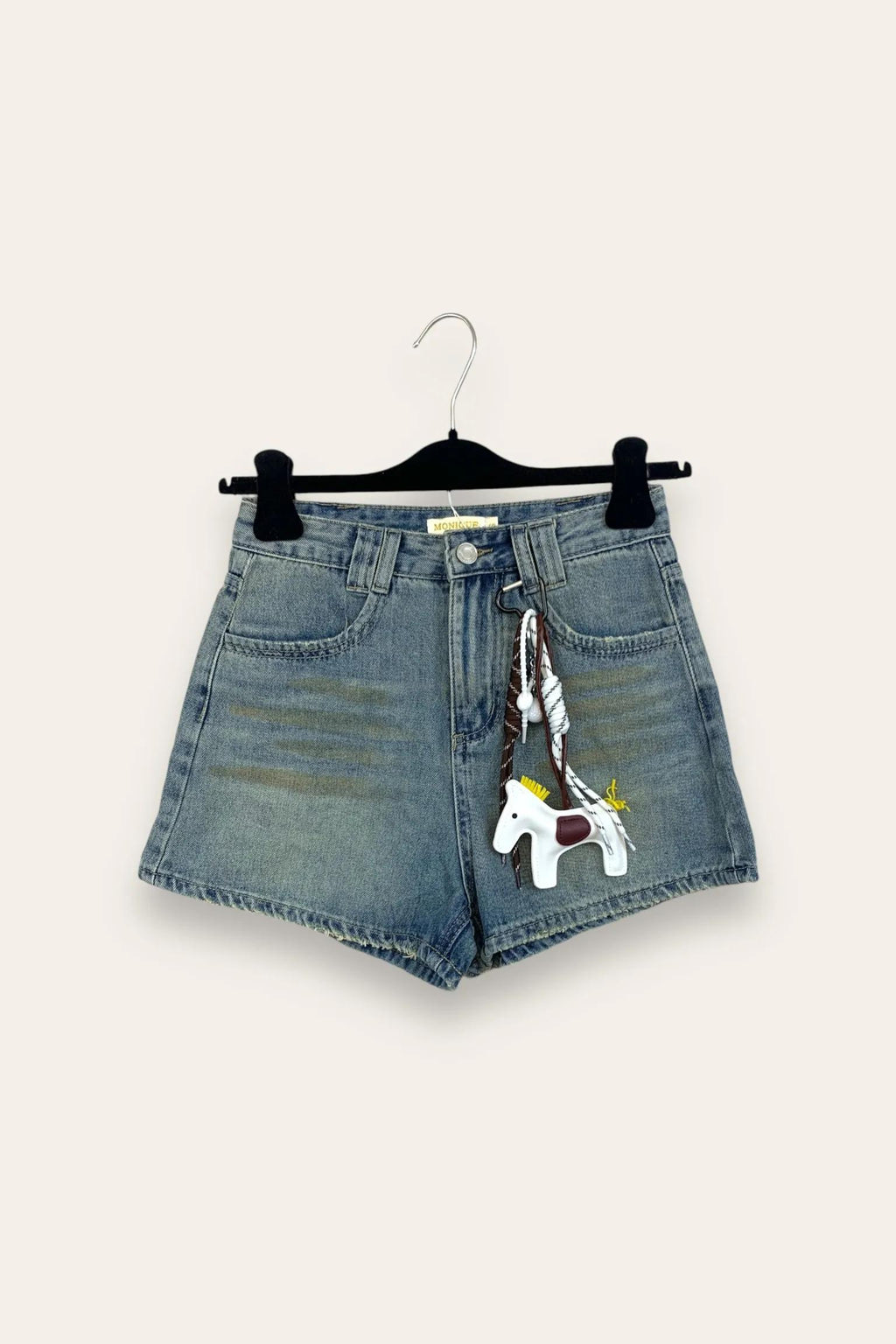 Short effetto vintage con portachiavi 