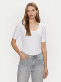 CALVIN KLEIN LIQUID TOUCH SCOOP T