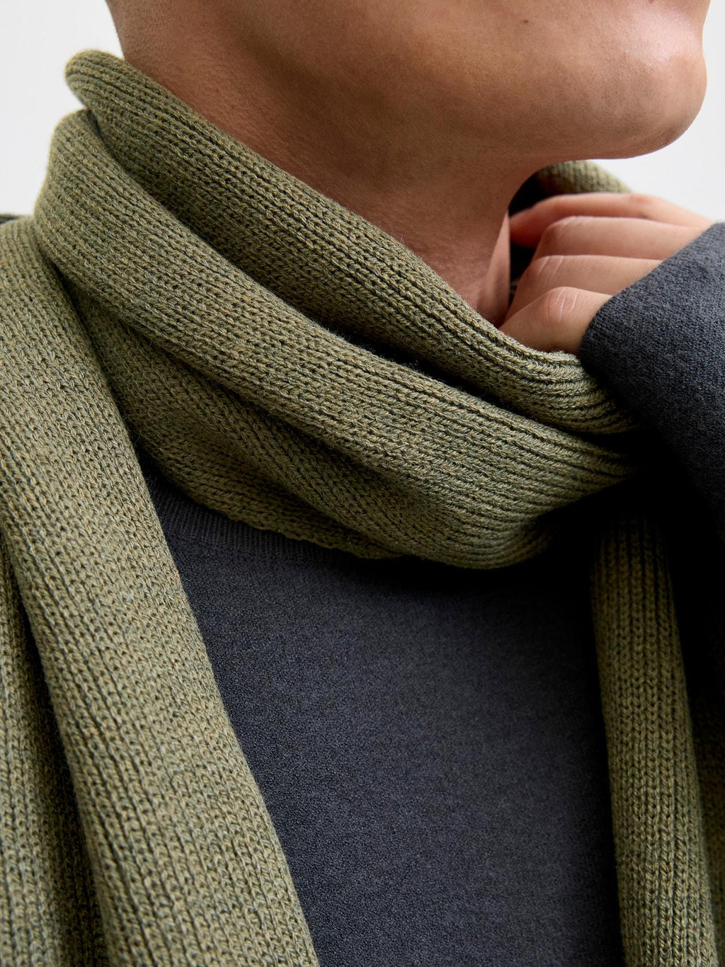 12098582/Dusty Olive JACK AND JONES