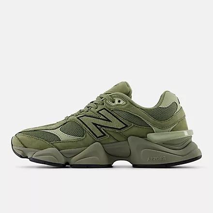 New Balance SNEAKERS 9060 IN PELLE E TESSUTO MULTICOLOR 